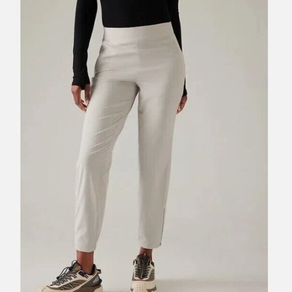 ATHLETA Brooklyn Heights Jogger in Abalone, Size 4, NWT - Picture 7 of 10